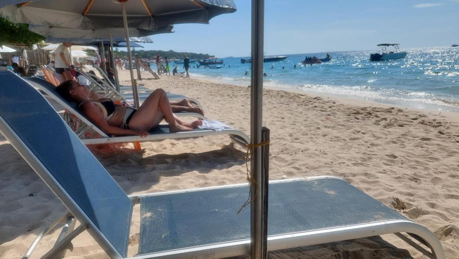 A Orilla Del Mar En Baru Ostello Cartagena Esterno foto